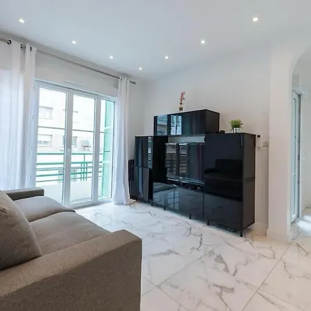 Louis Gallet Centre Juan Les Pins 50m Des Plages * Αντίμπ