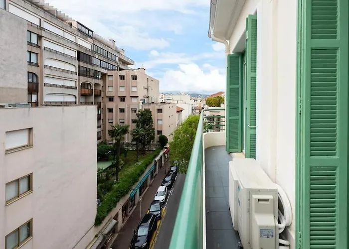 Διαμέρισμα Louis Gallet Centre Juan Les Pins 50m Des Plages