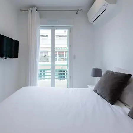 Апартаменты Louis Gallet Centre Juan Les Pins 50m Des Plages *