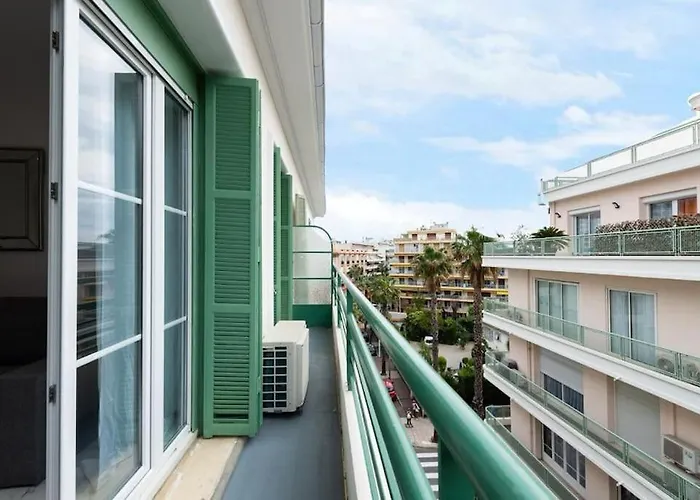 Louis Gallet Centre Juan Les Pins 50m Des Plages Апартаменты