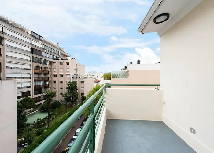 Апартаменты Louis Gallet Centre Juan Les Pins 50m Des Plages Антиб